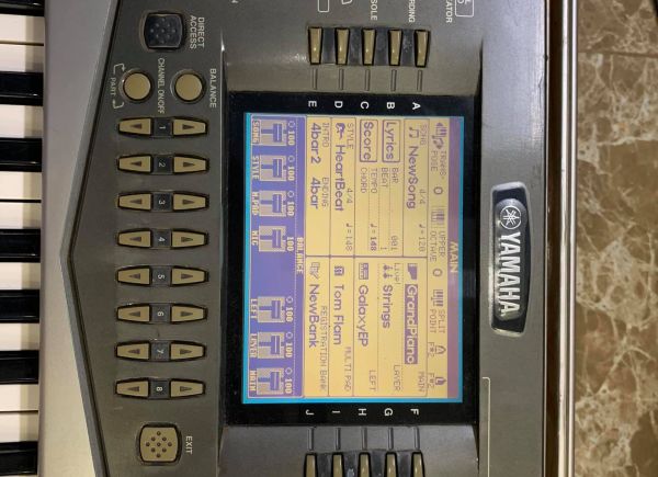 Đàn Organ Yamaha Psr-2000 cũ
